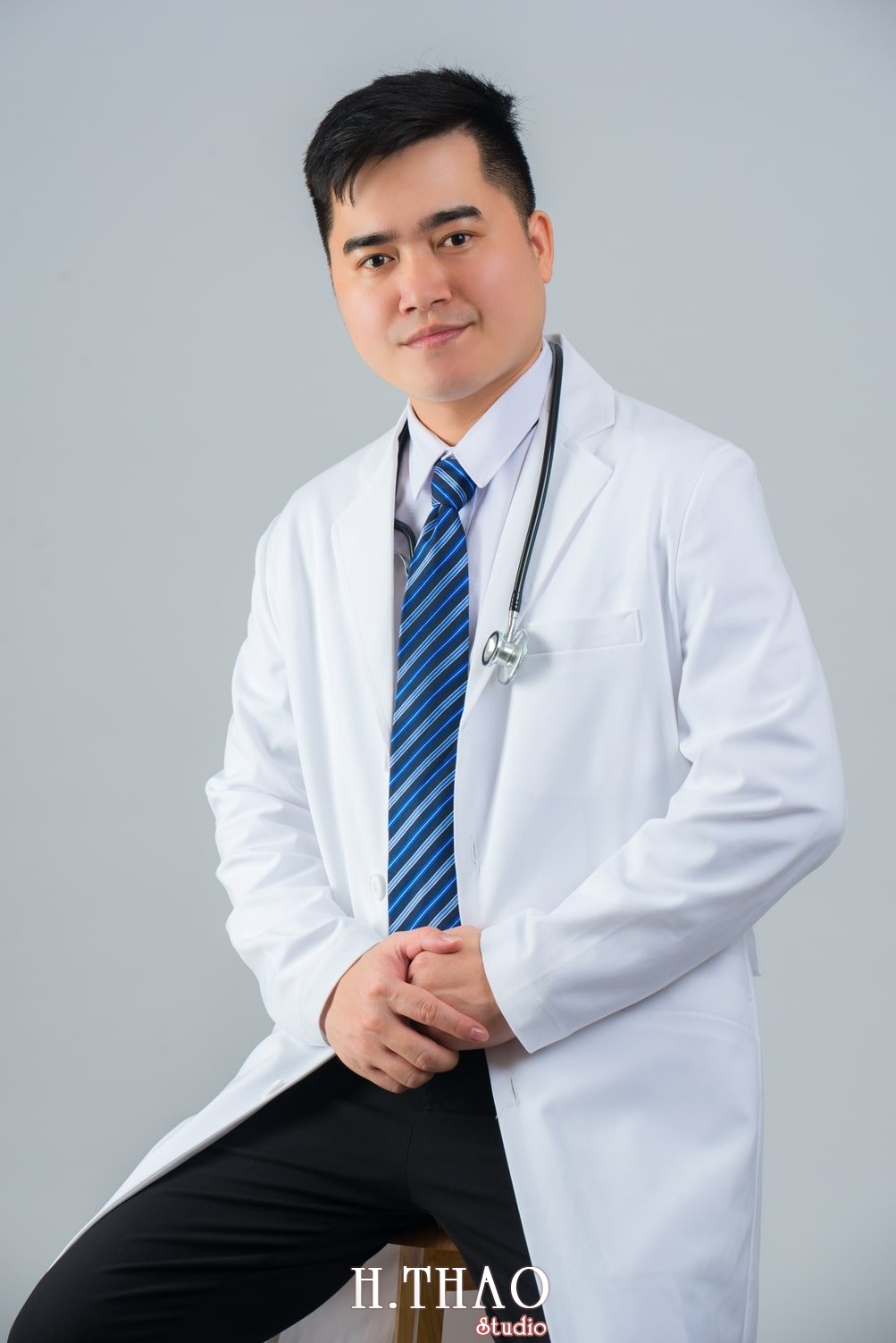 Tổng hợp album ảnh profile bác sĩ, luật sư, tài chính – HThao Studio Anh Doanh nhan 52 - Tổng hợp album ảnh profile bác sĩ, luật sư, tài chính – HThao Studio