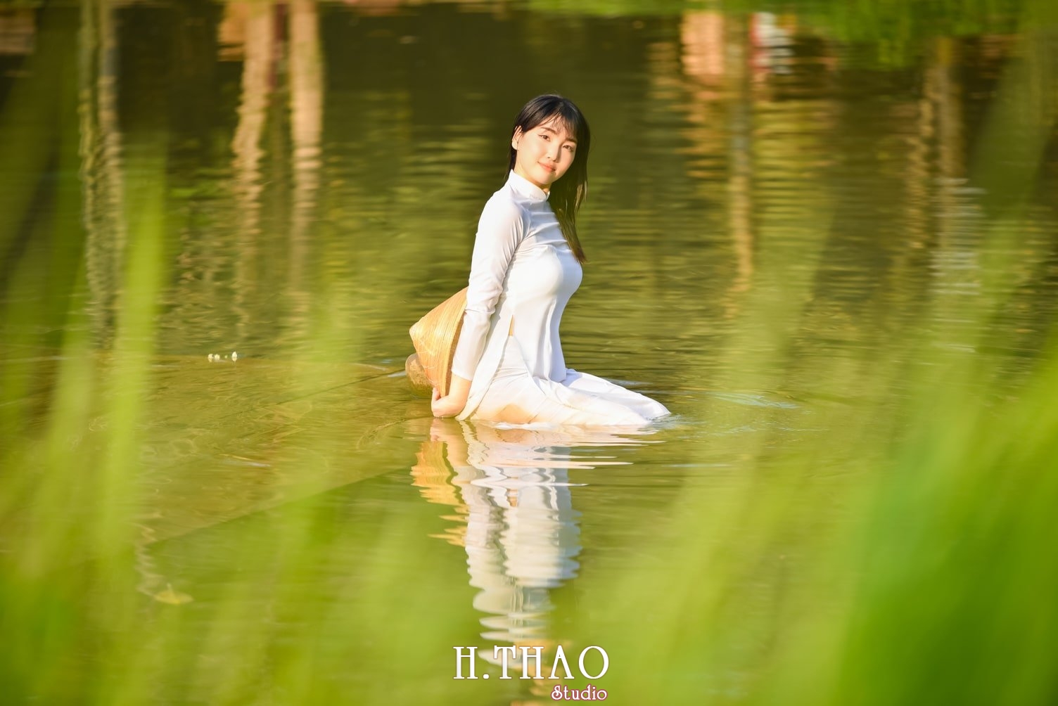 Anh ao dai 18 min - Concept chụp ảnh ngoại cảnh đẹp mà chất– HThao Studio