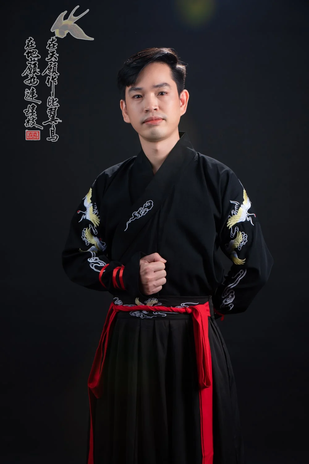 Anh co trang trong studio 1 min - G&oacute;c ảnh cổ trang chụp trong studio đẹp m&agrave; lạ - HThao Studio