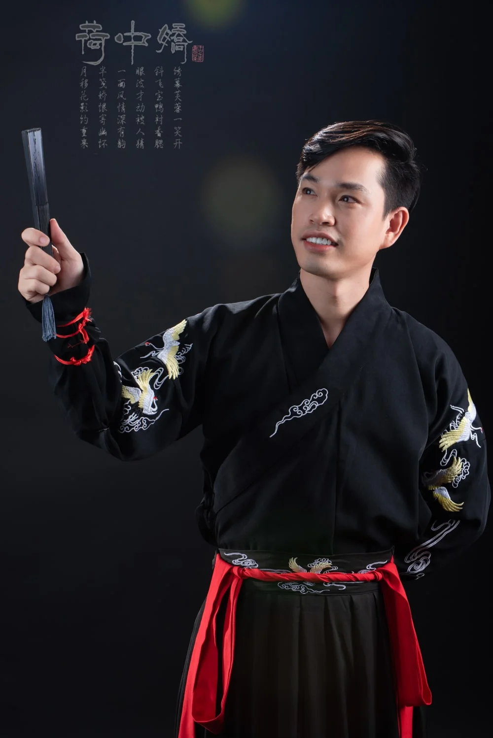 Anh co trang trong studio 3 min - G&oacute;c ảnh cổ trang chụp trong studio đẹp m&agrave; lạ - HThao Studio