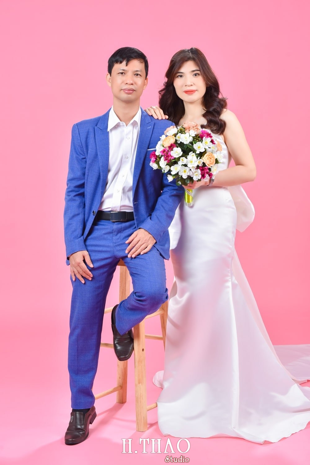 Anh gia dinh 4 nguoi 11 min - Chụp ảnh kỷ niệm 15 năm ngày cưới gia đình chị Tho- HThao Studio