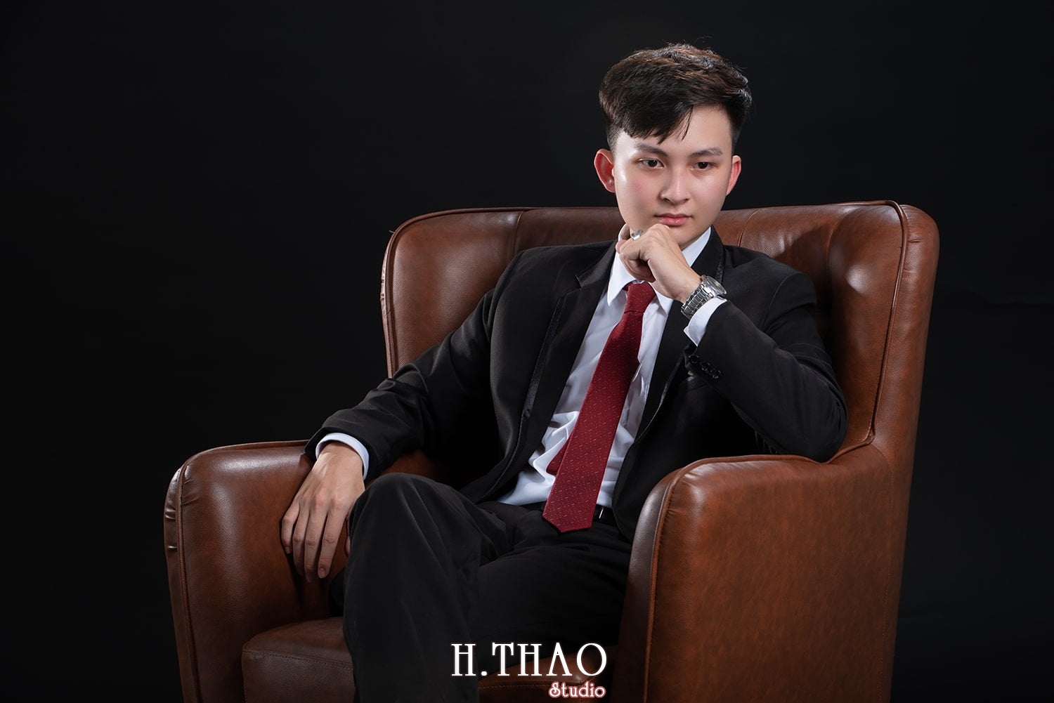 Anh profile 14 2 - Album tổng hợp ảnh doanh nhân trẻ đẹp Tháng 10- HThao Studio