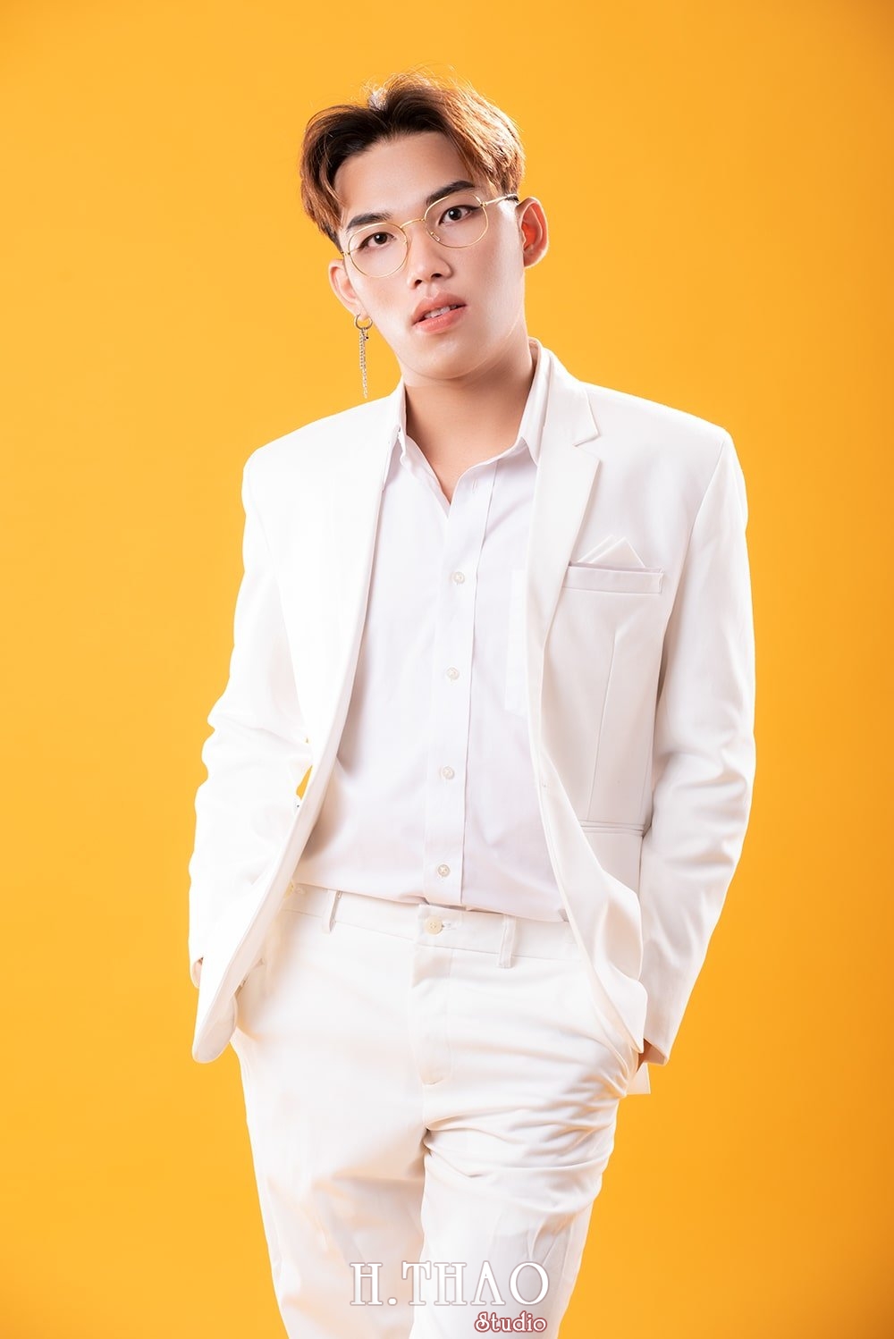 Anh profile 2 4 - Album tổng hợp ảnh doanh nhân trẻ đẹp Tháng 10- HThao Studio