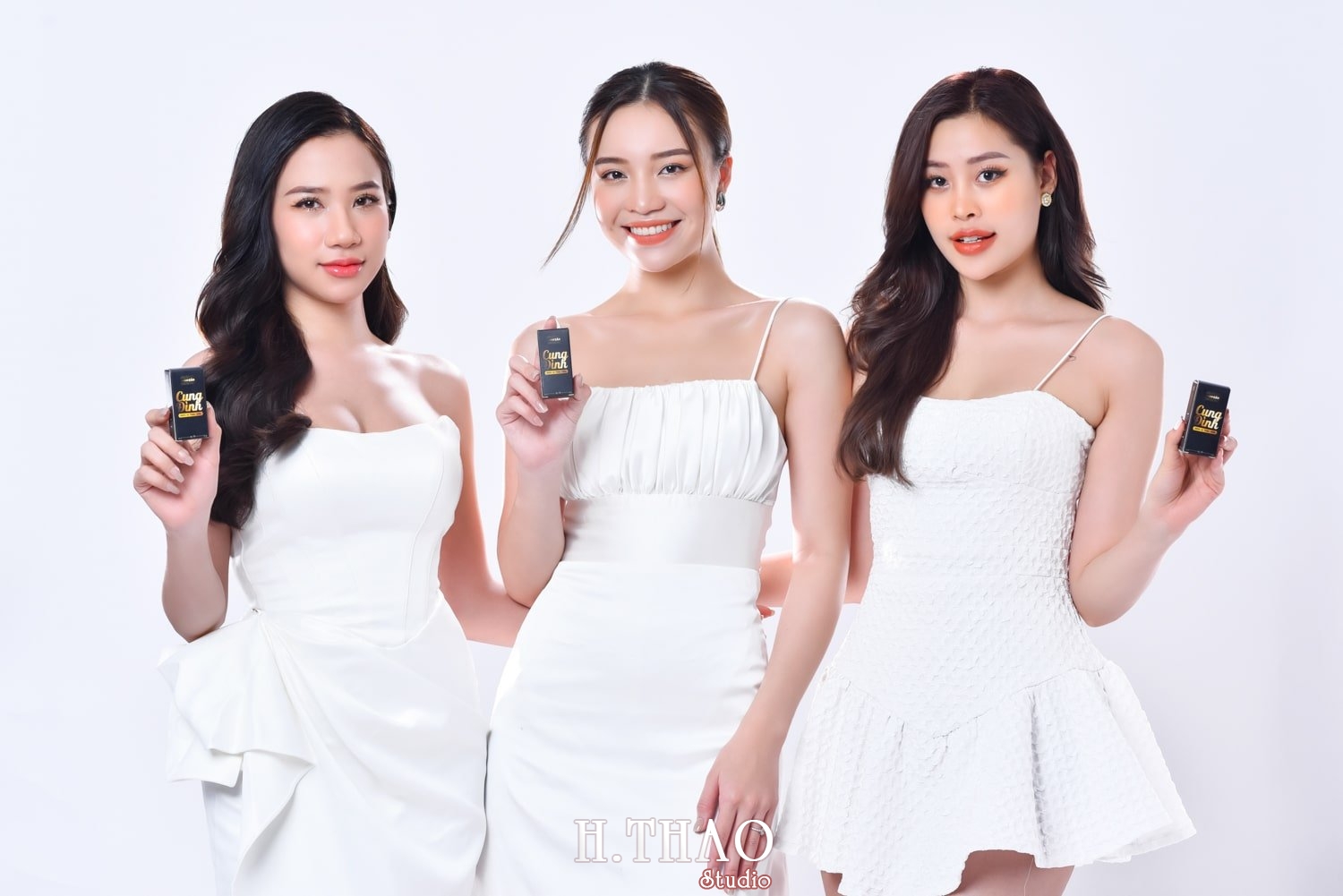 Anh quang cao 14 - Dịch vụ chụp ảnh quảng cáo sản phẩm với người mẫu – HThao Studio