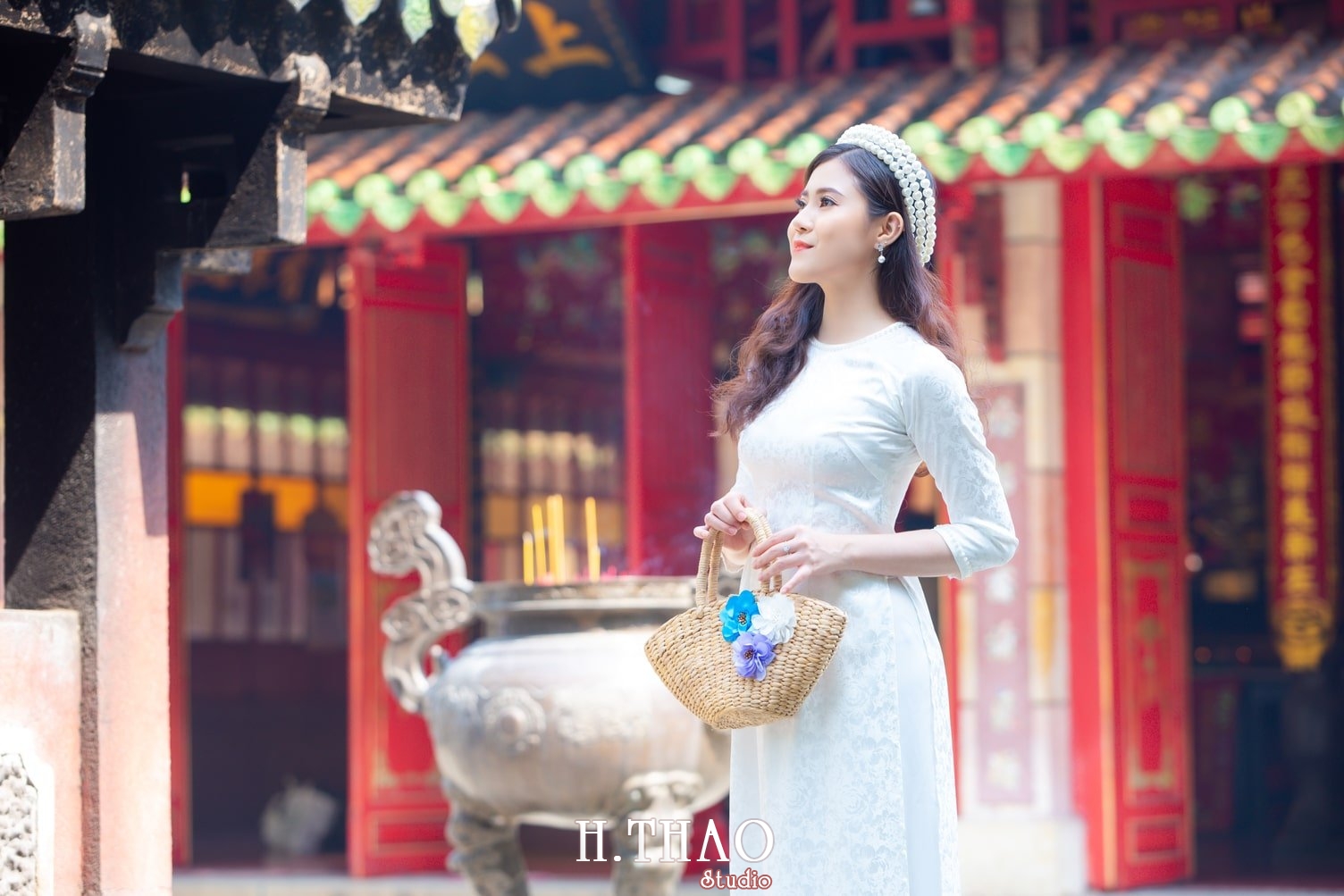 Ao dai Lang ong ba chieu 4 - Chụp ảnh áo dài ở lăng ông bà chiểu kiểu truyền thống tuyệt đẹp