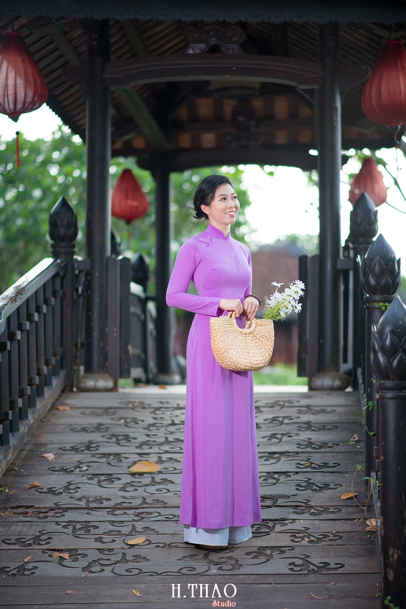Ao dai tim 6 - Địa điểm chụp ảnh áo dài đẹp ở Thành phố Hồ Chí Minh