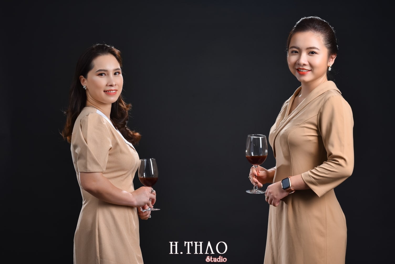 Doanh nhan nu 15 min - Album ảnh chụp nữ doanh nhân đẹp tươi trẻ - HThao Studio