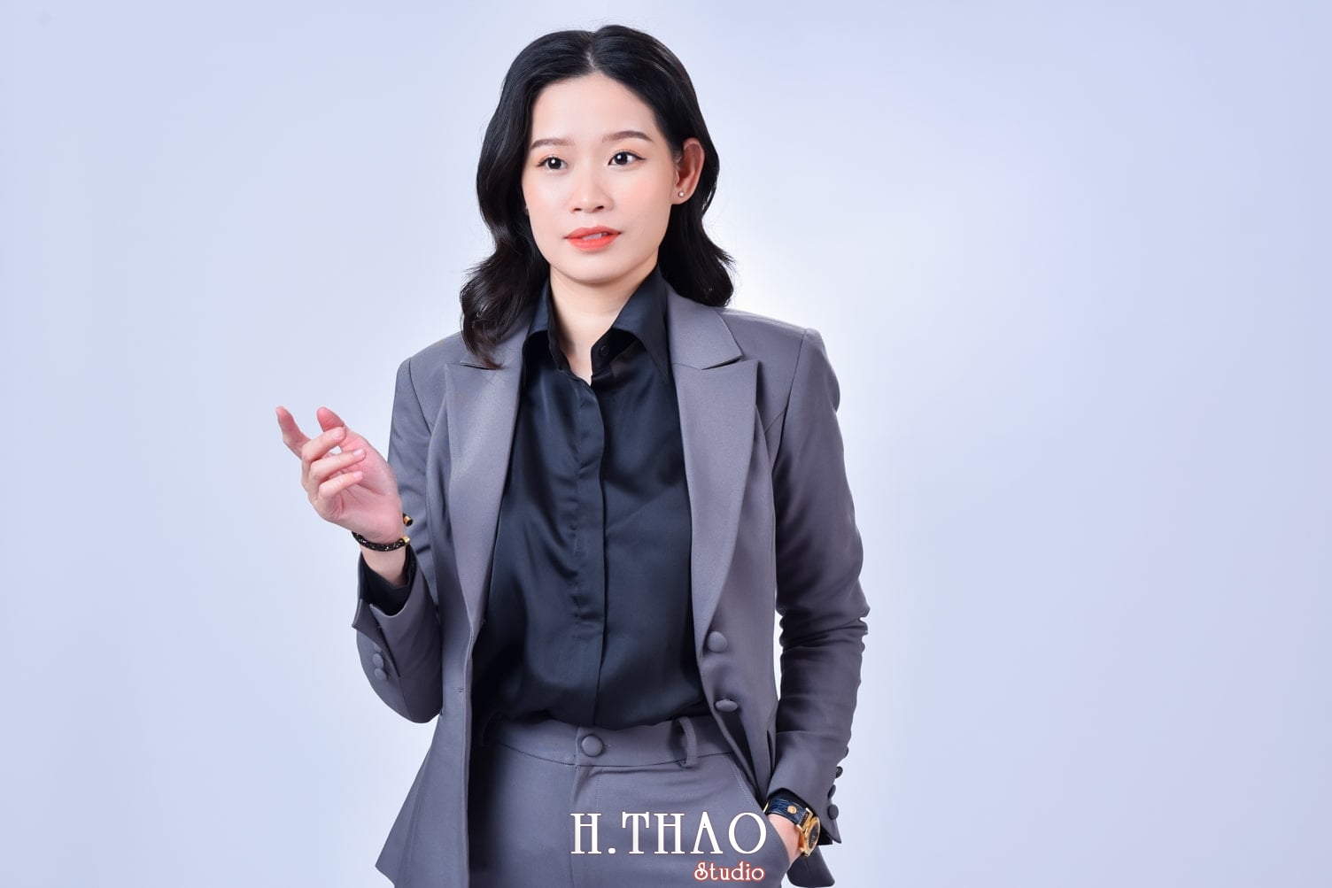 Nu 13 min - Album ảnh chụp profile chị Thu chuyên nghiệp trẻ trung  - HThao Studio