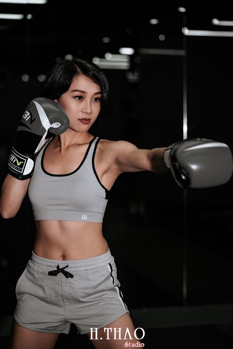 Anh chi Ngoc 29 min - Góc ảnh cô gái mạnh mẽ yêu thích Boxing – HThao Studio
