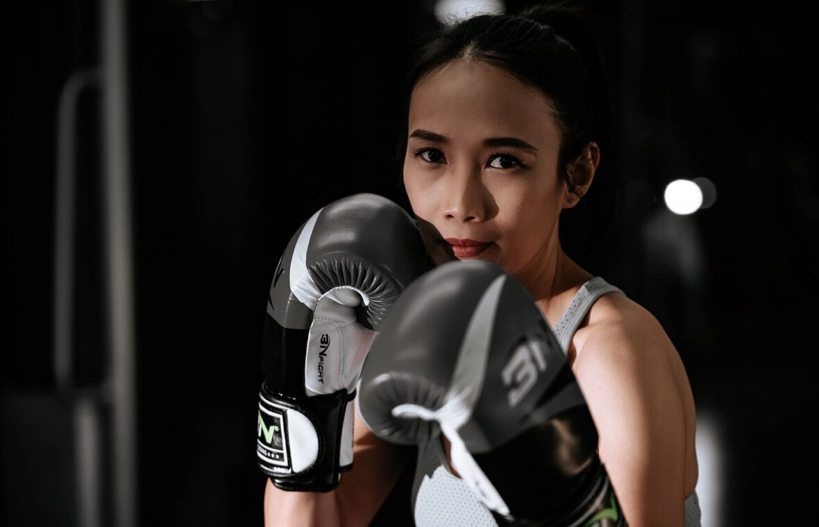 anh co gai danh boxing