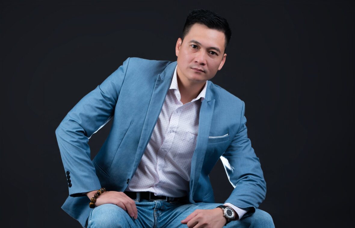 Ảnh chuẩn phong cách doanh nhân anh Hưng Nguyễn - HThao Studio