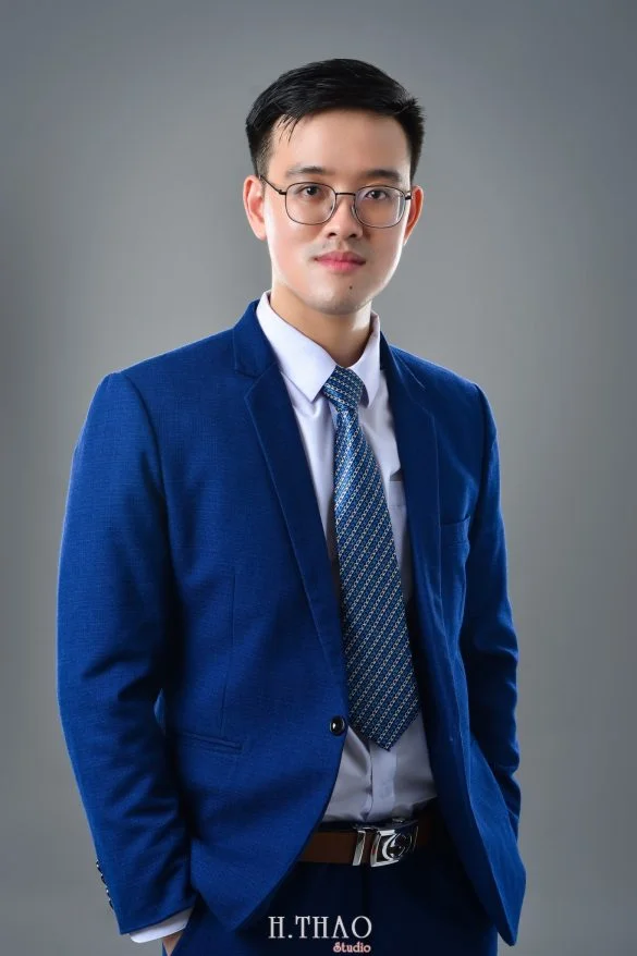 Anh CV 1 585x878 - B&aacute;o gi&aacute; chụp ảnh doanh nh&acirc;n