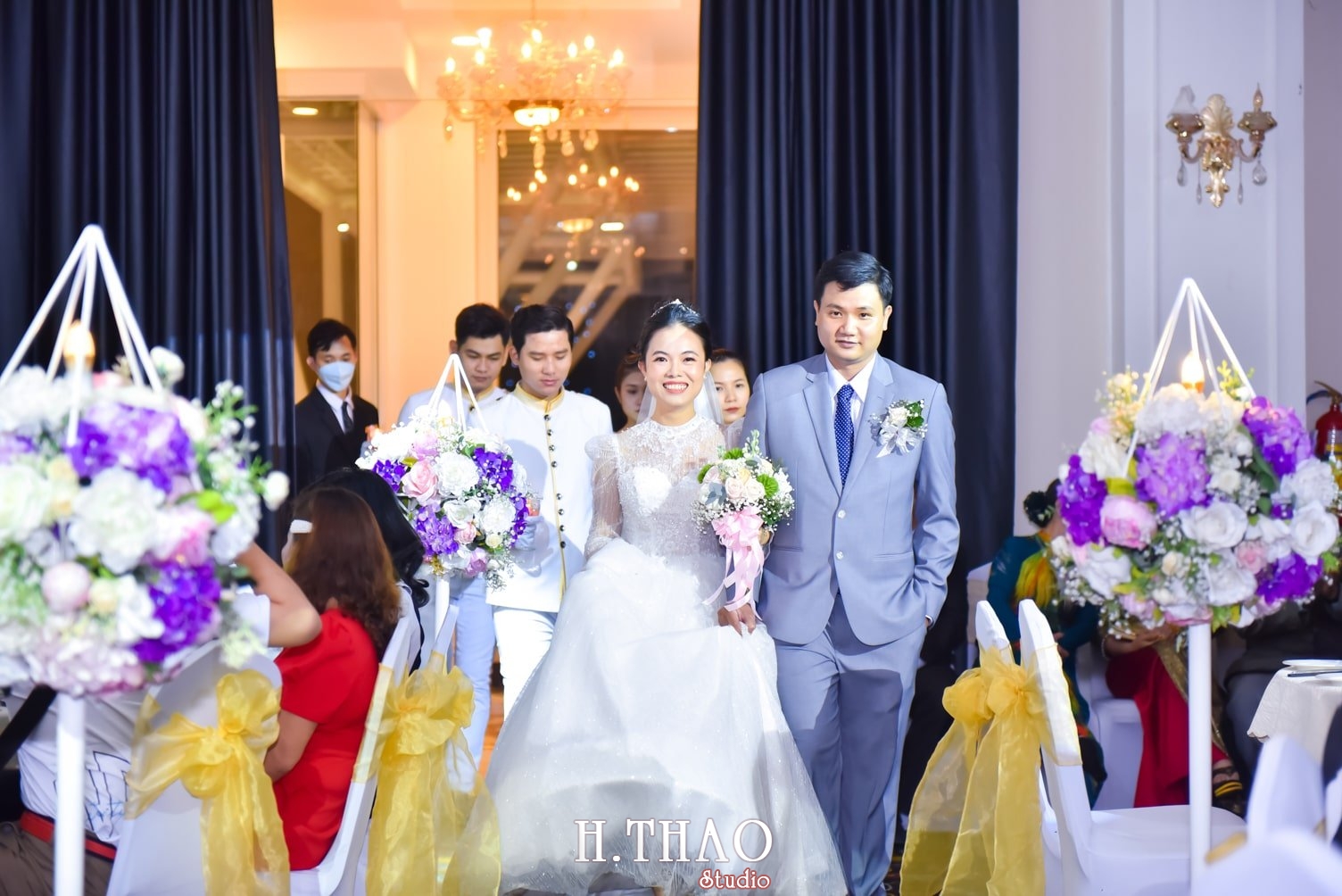Anh tiec cuoi 5 min - Chụp hình tiệc cưới giá rẻ chất lượng tại Tp.HCM – HThao Studio