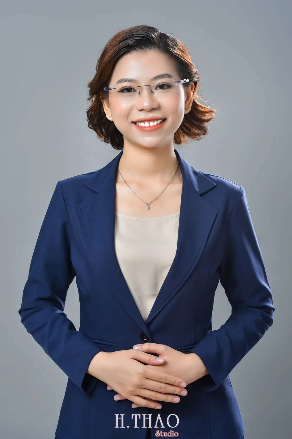 Tổng hợp ảnh profile nghề nghiệp bác sĩ, ngân hàng đẹp- HThao Studio Anh profile 12 min - Tổng hợp ảnh profile nghề nghiệp bác sĩ, ngân hàng đẹp- HThao Studio