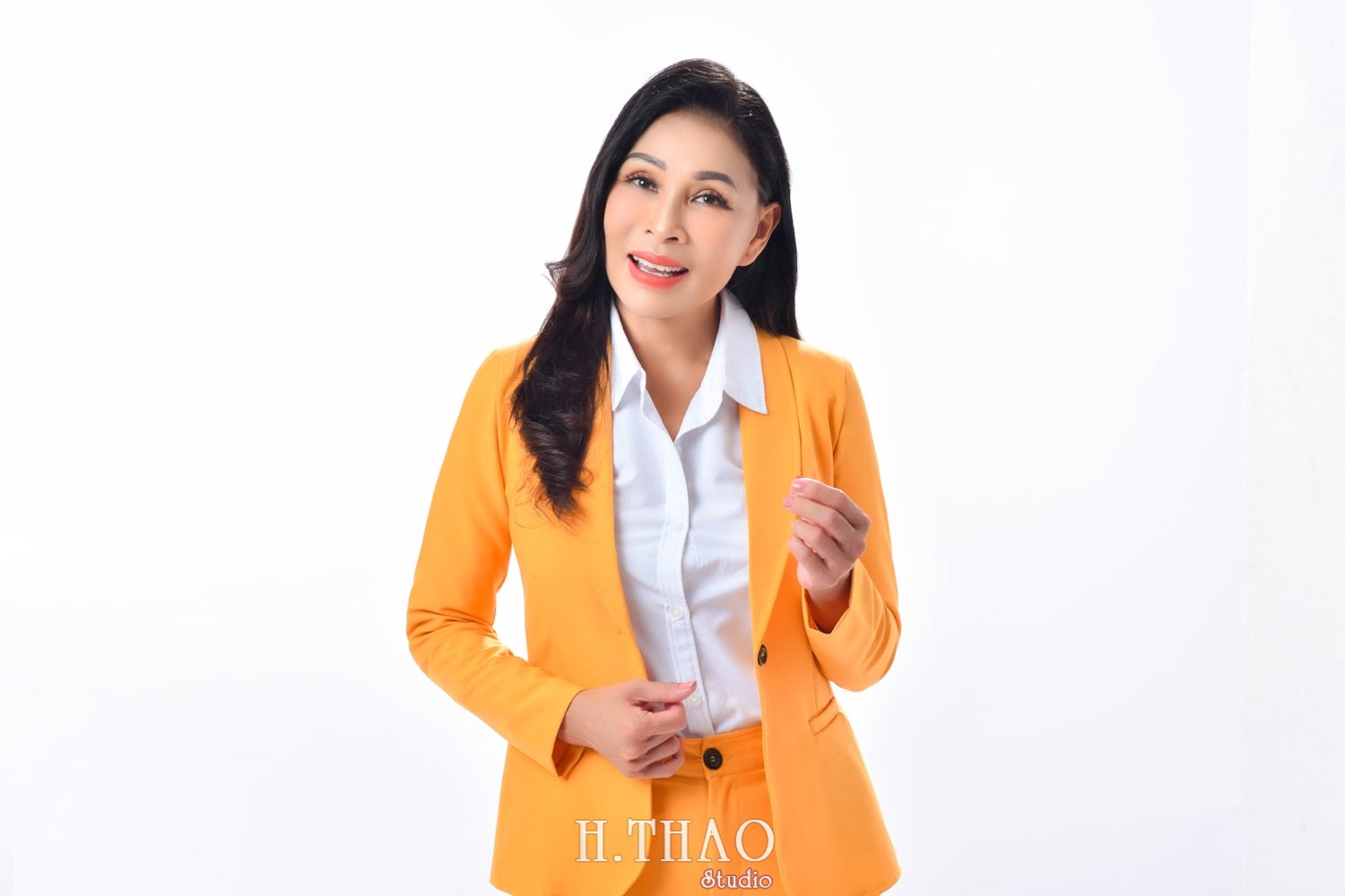 Doanh nhan 3 min - Chụp ảnh thương hiệu cá nhân phong cách trẻ trung - HThao Studio