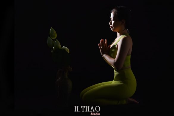Anh yoga 19 min 585x390 - Bộ ảnh Yoga với 3 thiếu nữ chụp tại công viên Tao đàn
