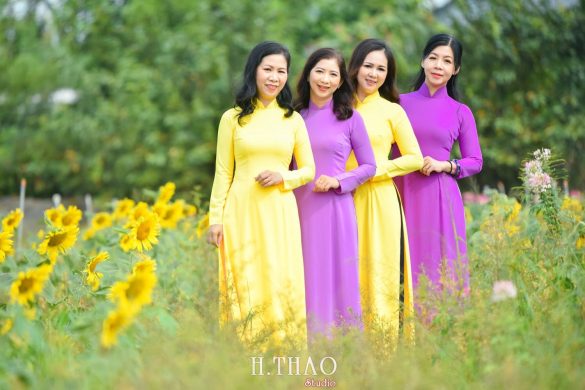 Anh Hoa sen 34 min 585x390 - Studio chụp ảnh áo dài tuyệt đẹp ở Tp.HCM - HThao Studio