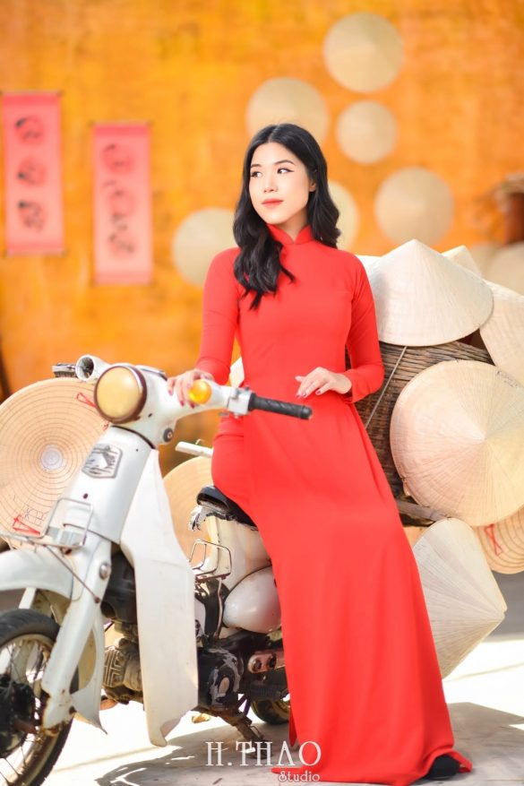 Ao dai alibaba 19 min 585x877 - Chụp ảnh áo dài tết đẹp giá rẻ tại Tp.HCM – HThao Studio