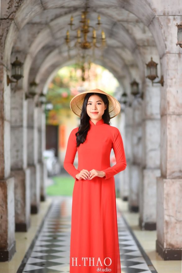 Ao dai alibaba 27 min 585x878 - Chụp ảnh áo dài tết đẹp giá rẻ tại Tp.HCM – HThao Studio