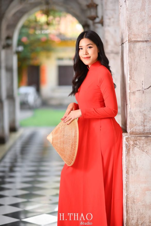 Ao dai alibaba 28 min 585x877 - Chụp ảnh áo dài tết đẹp giá rẻ tại Tp.HCM – HThao Studio