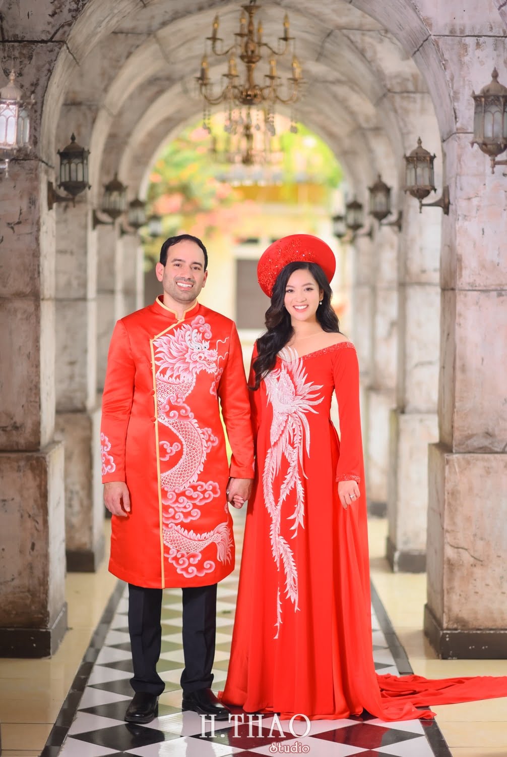 Anh couple 13 min - Bộ ảnh cưới áo dài truyền thống theo phong cách Việt đẹp – HThao Studio