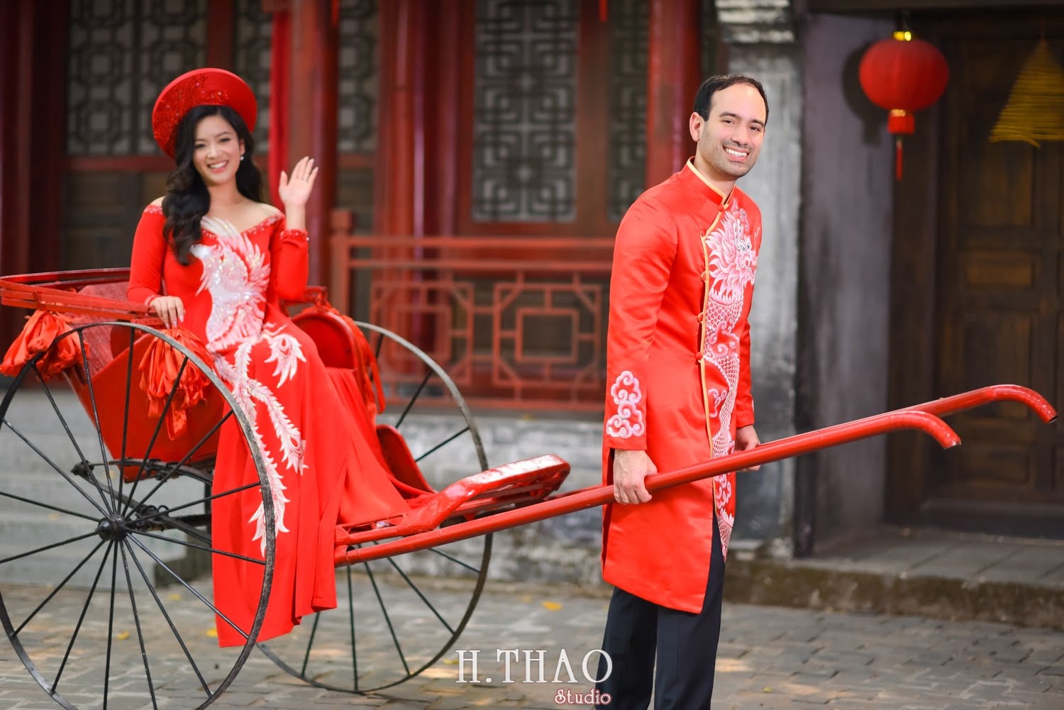 Anh couple 19 min - Bộ ảnh cưới áo dài truyền thống theo phong cách Việt đẹp – HThao Studio