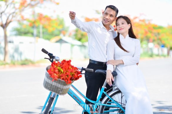 Anh hoa phuong 12 min 585x390 - Top 5 địa điểm chụp ảnh couple đẹp nhất ở Tp.HCM - HThao Studio