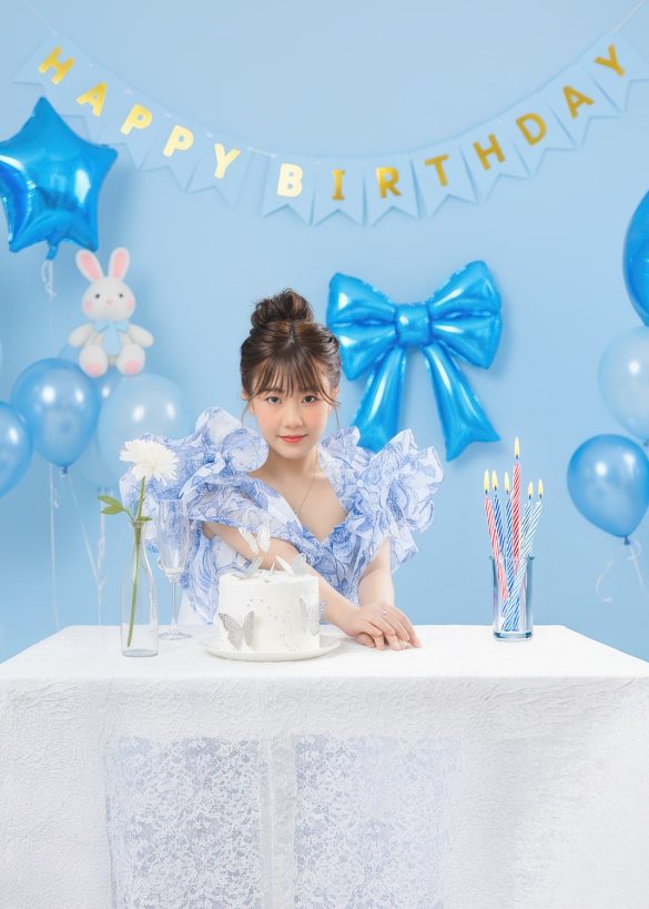 Anh SN 1 min 585x819 - Bảng giá & concept chụp ảnh sinh nhật đẹp tại Tp.HCM - HThao Studio