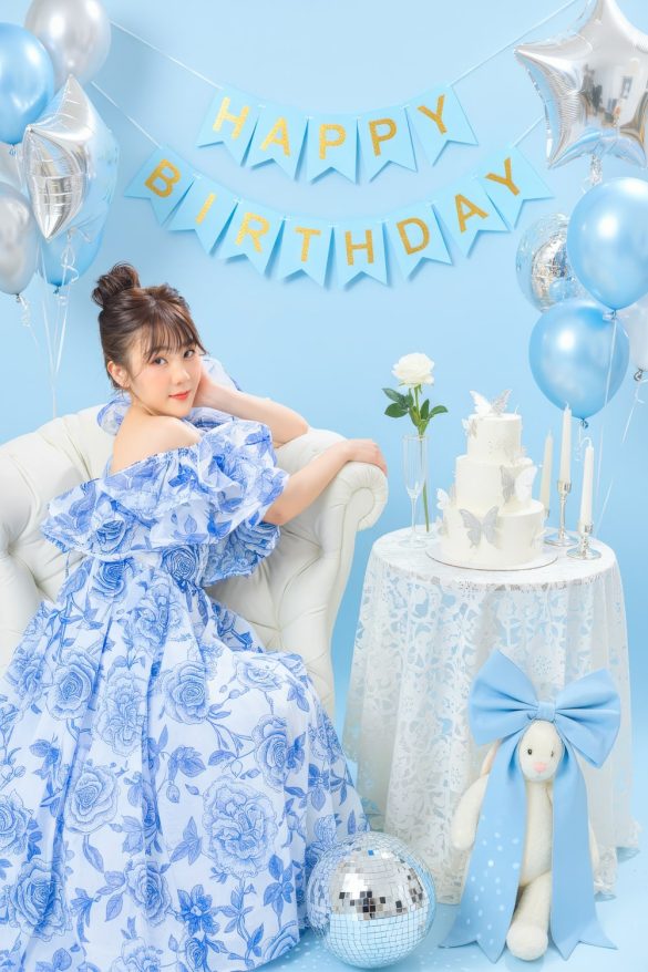 Anh SN 11 min 585x878 - Bảng giá & concept chụp ảnh sinh nhật đẹp tại Tp.HCM - HThao Studio