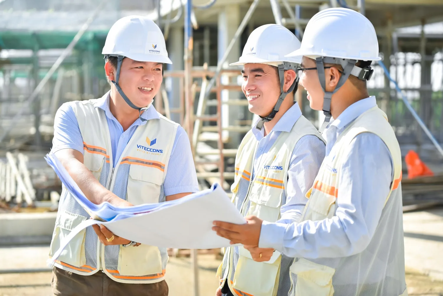 Vintecons 11 min 1 - Báo giá chụp hình Công ty -Doanh nghiệp ở Tp.HCM