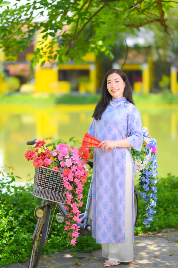 Anh ao dai bao tang quan 9 11 min 585x878 - Bảo tàng Áo dài – Nét đẹp truyền thống giữa lòng Sài Gòn