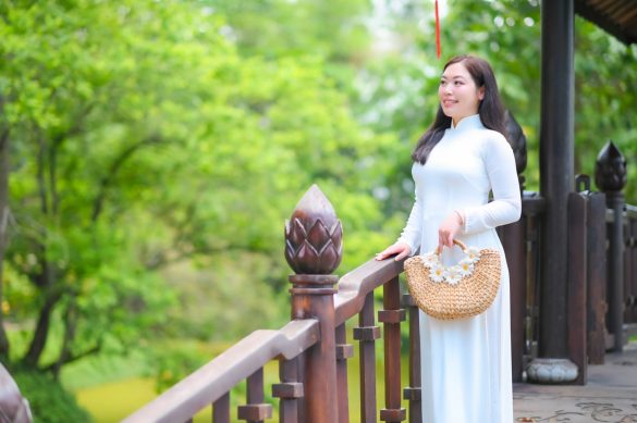 Anh ao dai bao tang quan 9 6 min 585x389 - Bảo tàng Áo dài – Nét đẹp truyền thống giữa lòng Sài Gòn