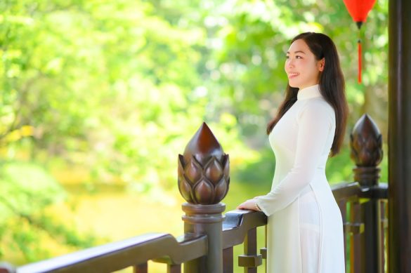 Anh ao dai bao tang quan 9 7 min 585x389 - Bảo tàng Áo dài – Nét đẹp truyền thống giữa lòng Sài Gòn