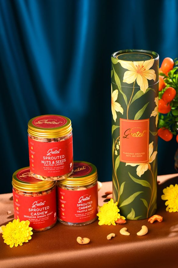 Anh hop qua 18 min 585x878 - Bộ ảnh hộp quà lễ hội Diwali- HThao Studio