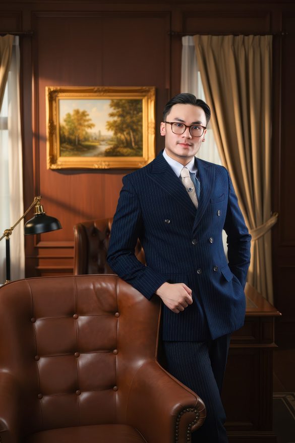 A Cuong 7 min 585x878 - Concept Chụp Ảnh Doanh Nhân Phong Cách Cổ Điển tại HThao Studio