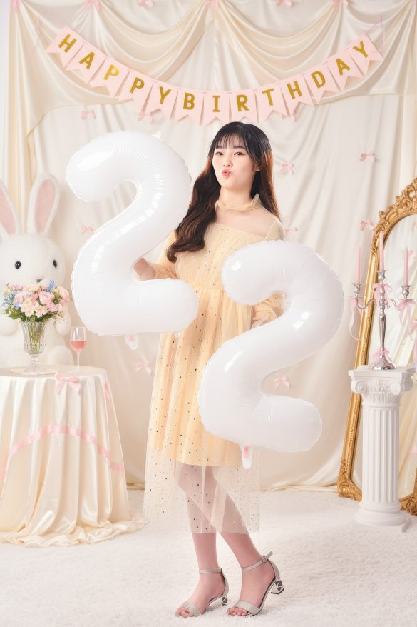 Anh sinh nhat 02 1 min 585x878 - Album ảnh sinh nhật tuổi 22 của Ngọc Anh đẹp nhẹ nhàng