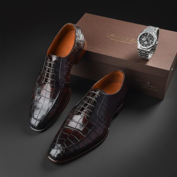 Bộ ảnh chụp giày tây đẹp, phong cách luxury Anh giay cao cap 10 min 585x585 - Bộ ảnh chụp giày tây đẹp, phong cách luxury