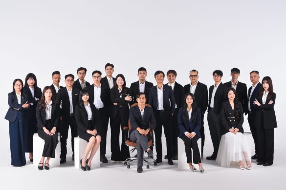 Anh 27 585x390 - Dịch vụ chụp ảnh tập thể c&ocirc;ng ty chuy&ecirc;n nghiệp tại Tp.HCM &ndash; HThao Studio