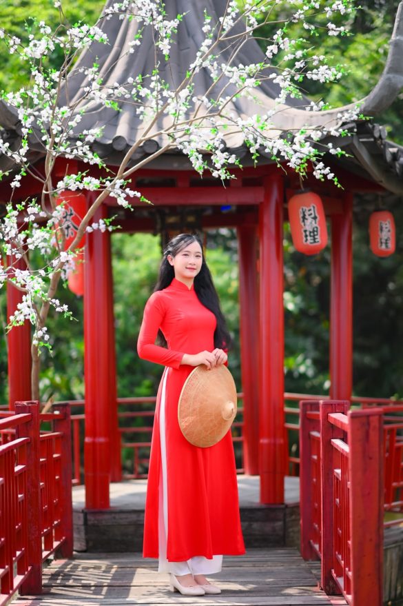 Anh ao dai tet min 15 585x879 - Album &aacute;o d&agrave;i tết truyền thống chụp tại quận 9 đẹp, ấn tượng