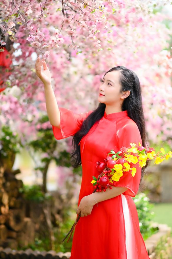 Anh ao dai tet min 18 585x879 - Album &aacute;o d&agrave;i tết truyền thống chụp tại quận 9 đẹp, ấn tượng