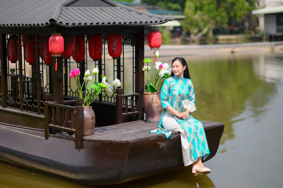 Chụp ảnh áo dài tết đẹp