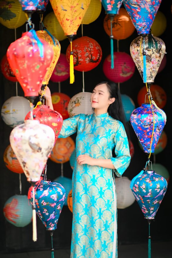Anh ao dai tet min 5 585x879 - Album &aacute;o d&agrave;i tết truyền thống chụp tại quận 9 đẹp, ấn tượng