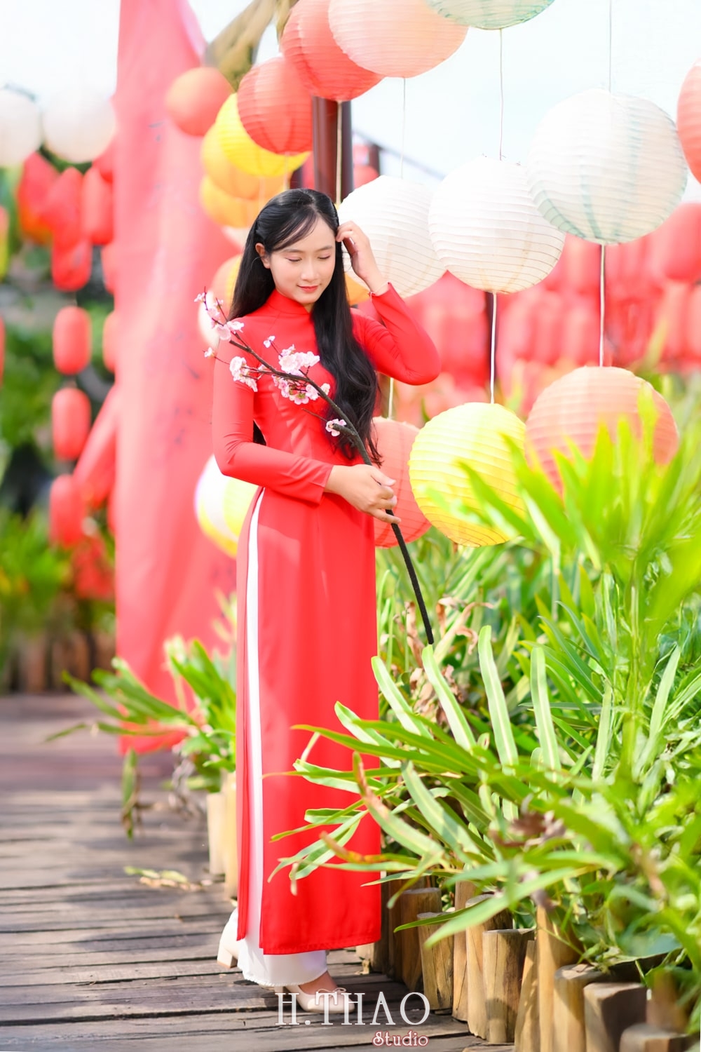 Anh ao dai tet min 8 - Album &aacute;o d&agrave;i tết truyền thống chụp tại quận 9 đẹp, ấn tượng