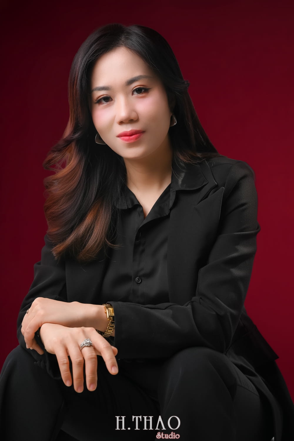 Album ảnh profile chị Phương nền đỏ đẹp, cá tính Anh 5 - Album ảnh profile chị Phương nền đỏ đẹp, cá tính