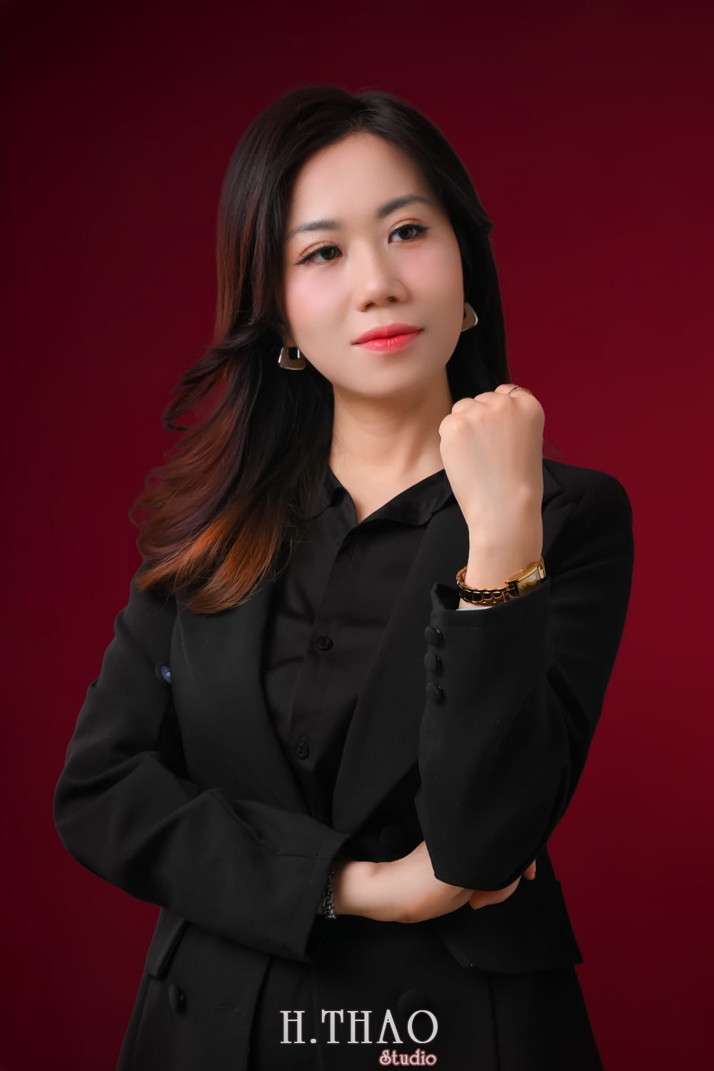 Album ảnh profile chị Phương nền đỏ đẹp, cá tính Anh 6 - Album ảnh profile chị Phương nền đỏ đẹp, cá tính