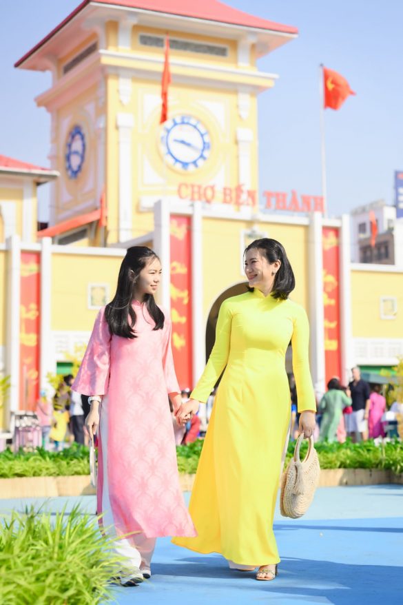 Hinh 1 585x878 - Studio chụp ảnh &aacute;o d&agrave;i tuyệt đẹp ở Tp.HCM